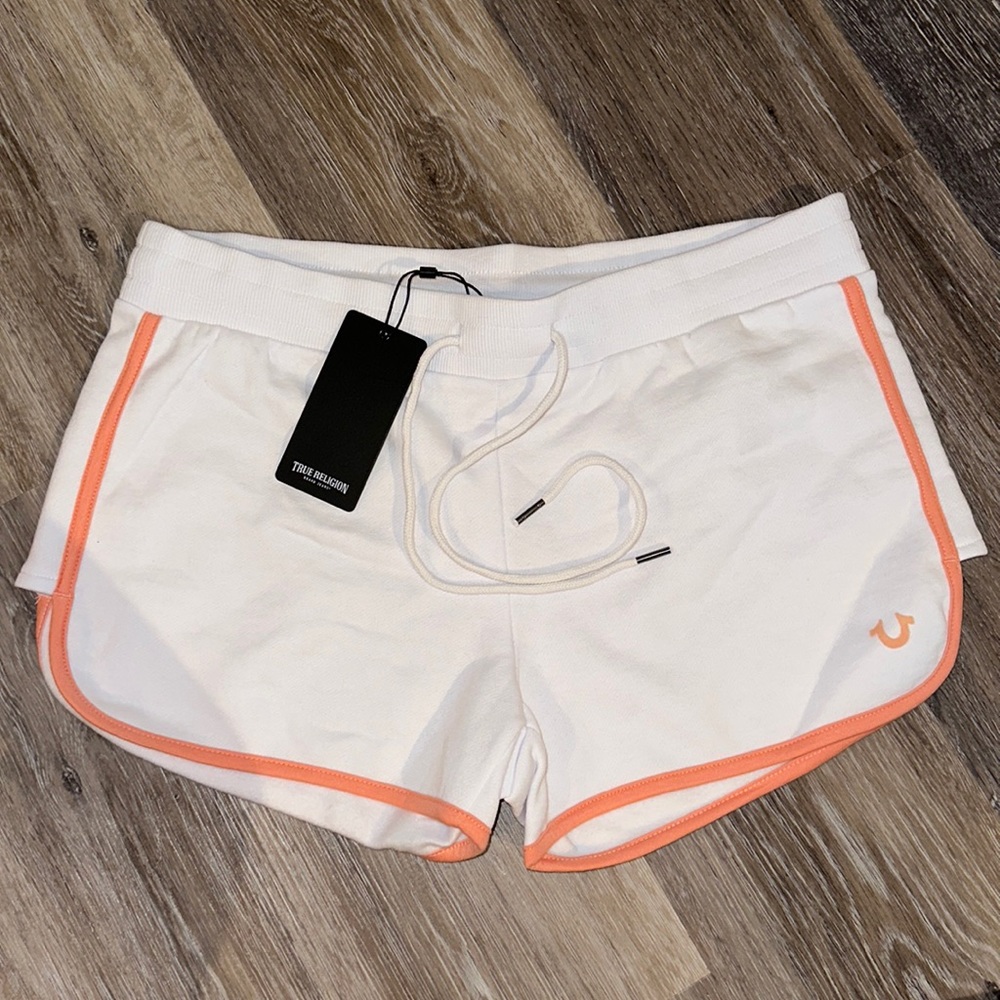 NWT TRUE RELIGION FLOCK LOGO SWEATSHORT SIZE LARGE COLOR WHITE W/PINK